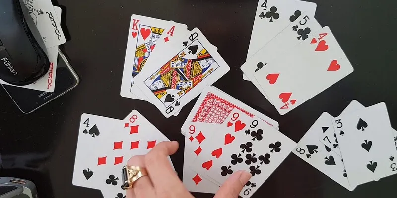Cách xếp bài Mậu Binh - Mẹo xếp bài chuẩn giúp tăng tỷ lệ thắng 2 Khái quát về trò chơi Mậu Binh